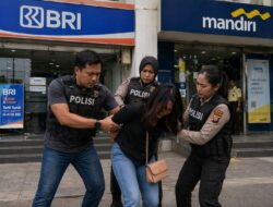 Tim Macan Gunung Polres Teluk Bintuni Berhasil Bekuk Seorang Wanita Yang Lakukan Aksi Pencurian Menggunakan ATM